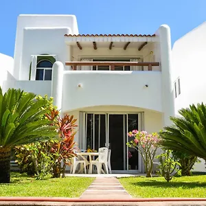 Playa Vintage Bed & Breakfast